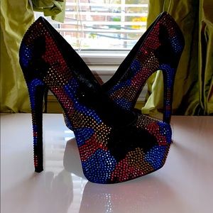 Hardly ever worn and in great shape!